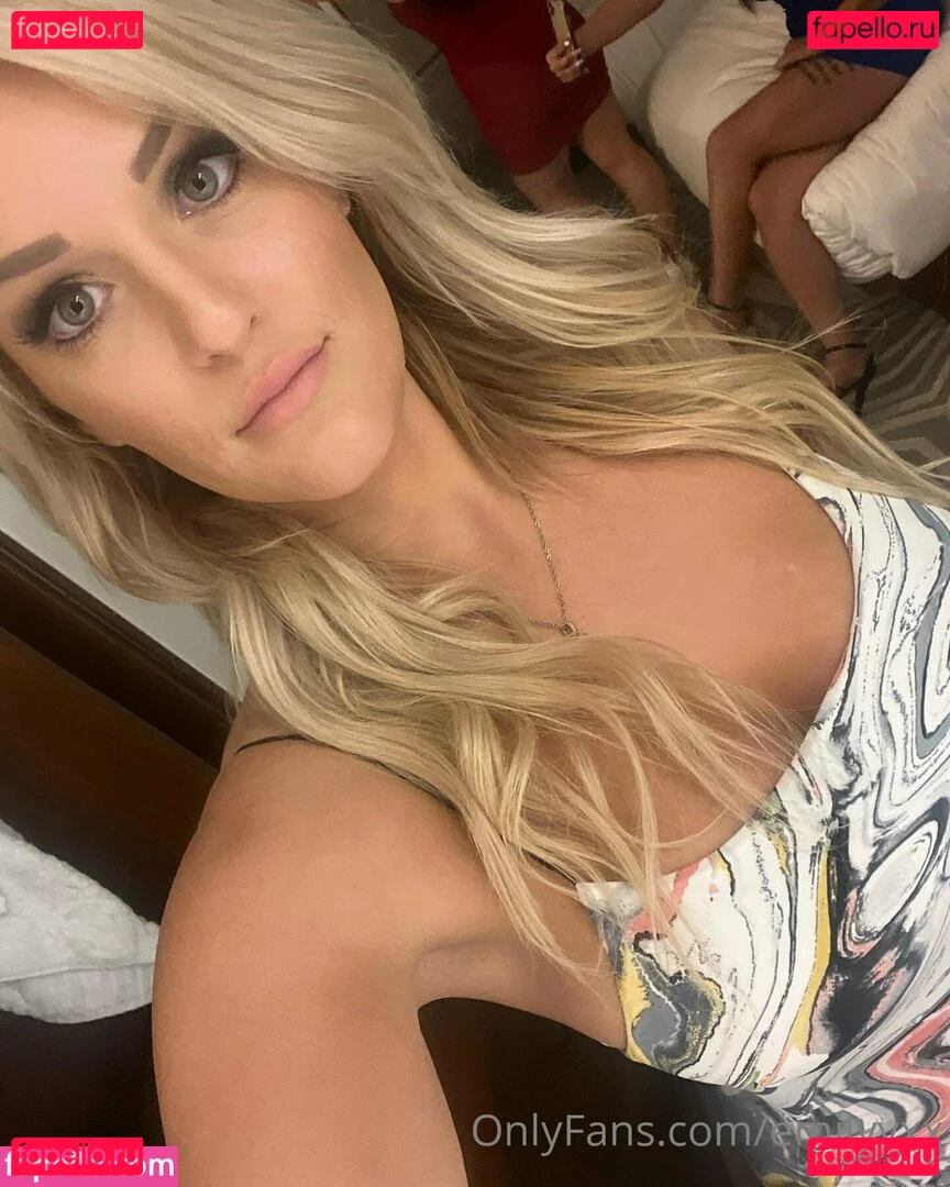 emilyyxx Onlyfans Photo Gallery 