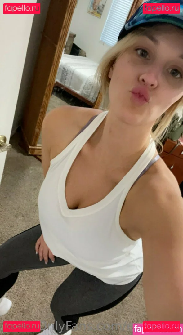 emilyyxx Onlyfans Photo Gallery 