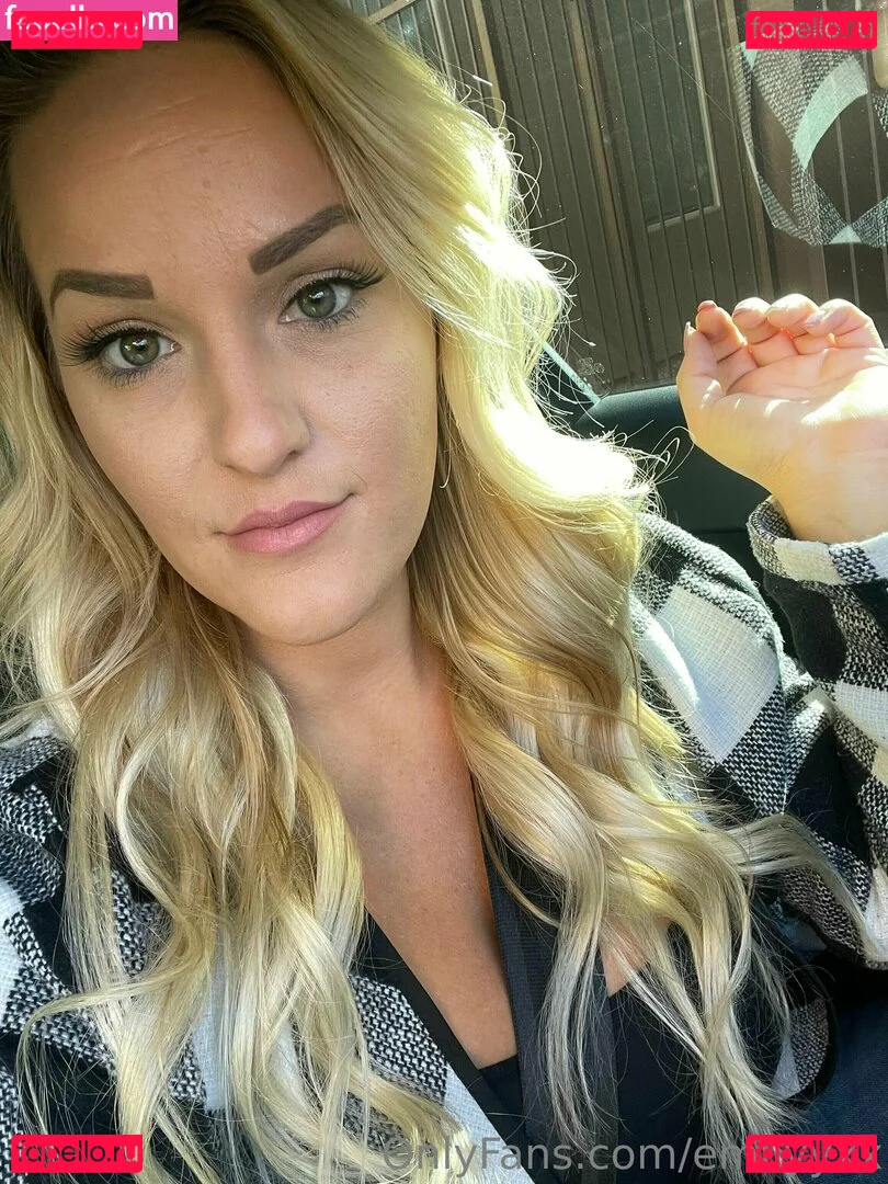 emilyyxx Onlyfans Photo Gallery 