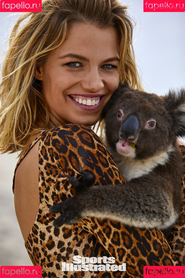 Hailey Clauson Onlyfans Photo Gallery 