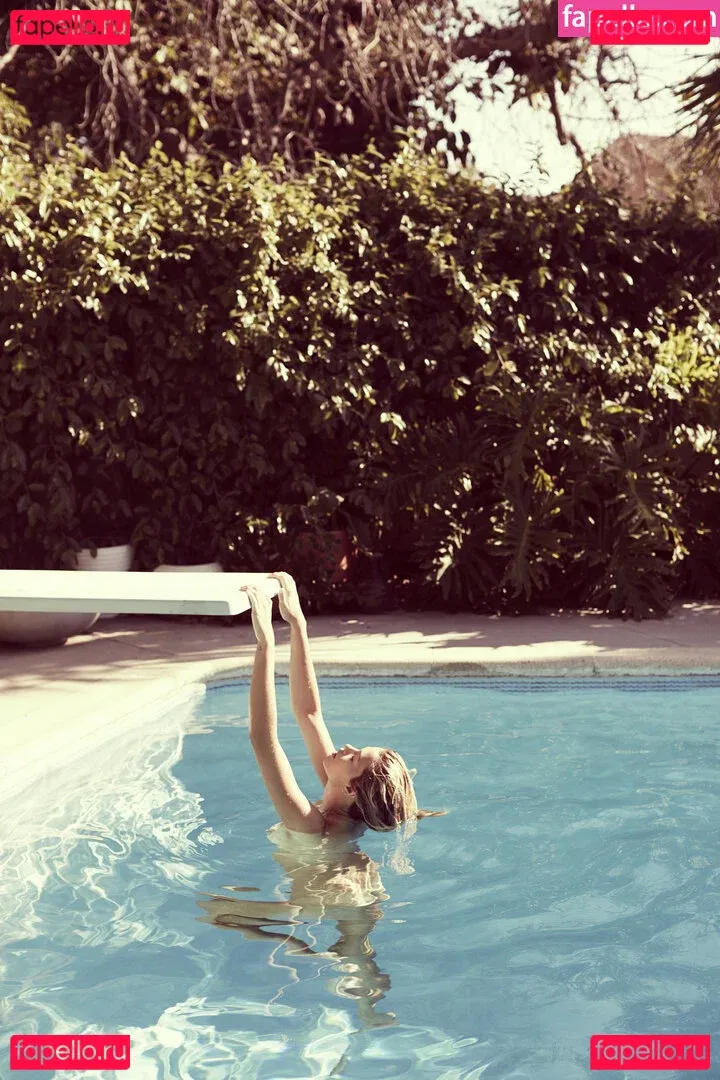 Hailey Clauson Onlyfans Photo Gallery 