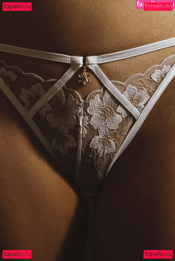 Hailey Clauson Onlyfans Photo Gallery 