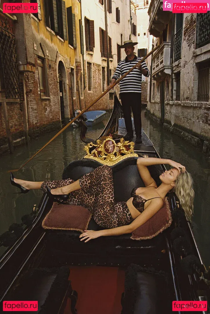 Hailey Clauson Onlyfans Photo Gallery 