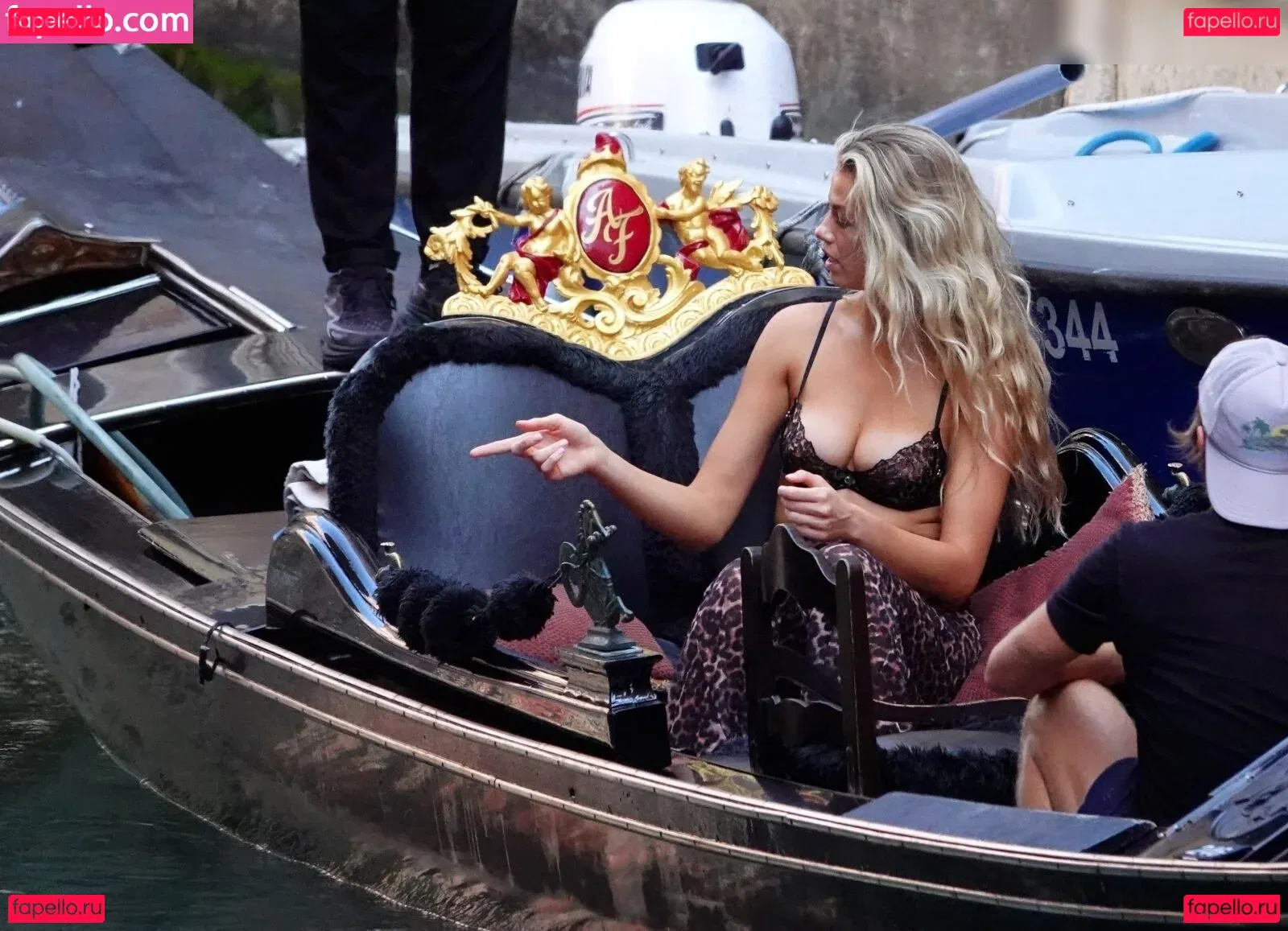 Hailey Clauson Onlyfans Photo Gallery 