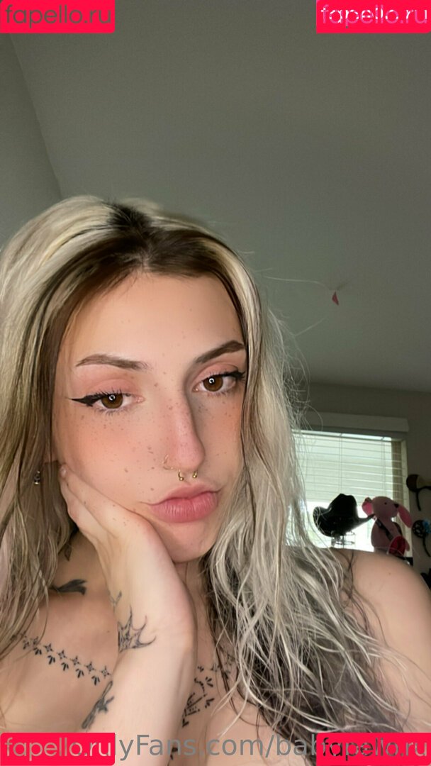 babyfawnx Onlyfans Photo Gallery 