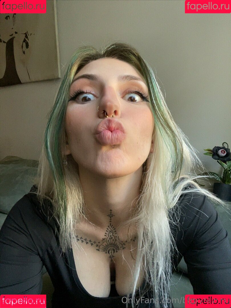 babyfawnx Onlyfans Photo Gallery 