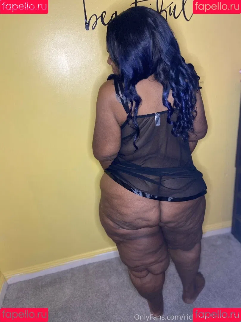cheekiifemme Onlyfans Photo Gallery 