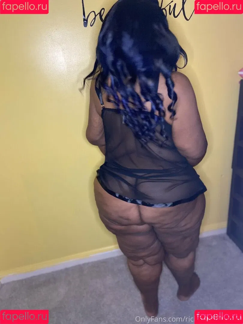 cheekiifemme Onlyfans Photo Gallery 