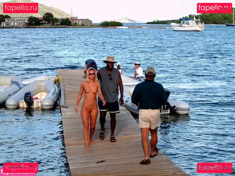 Zuzka Light Onlyfans Photo Gallery 