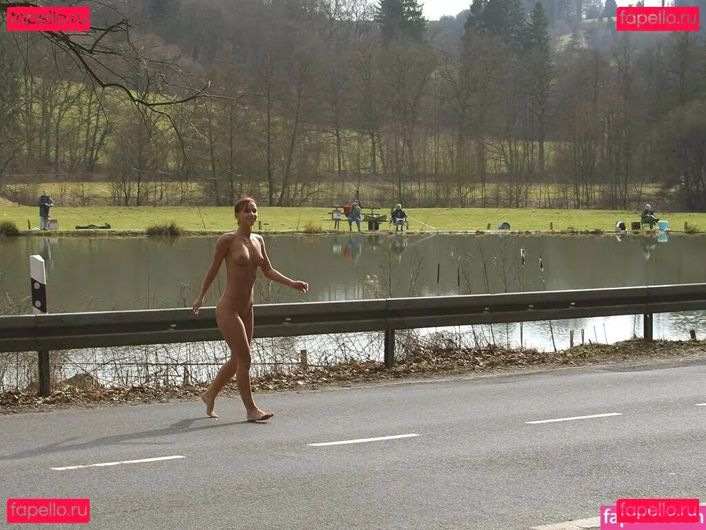 Zuzka Light Onlyfans Photo Gallery 