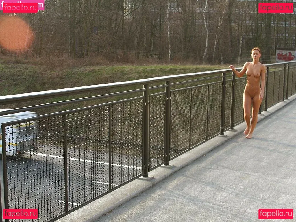 Zuzka Light Onlyfans Photo Gallery 