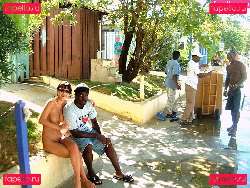 Zuzka Light Onlyfans Photo Gallery 