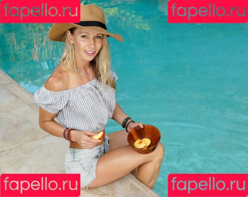 Zuzka Light Onlyfans Photo Gallery 