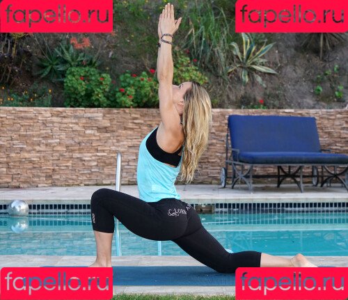 Zuzka Light Onlyfans Photo Gallery 