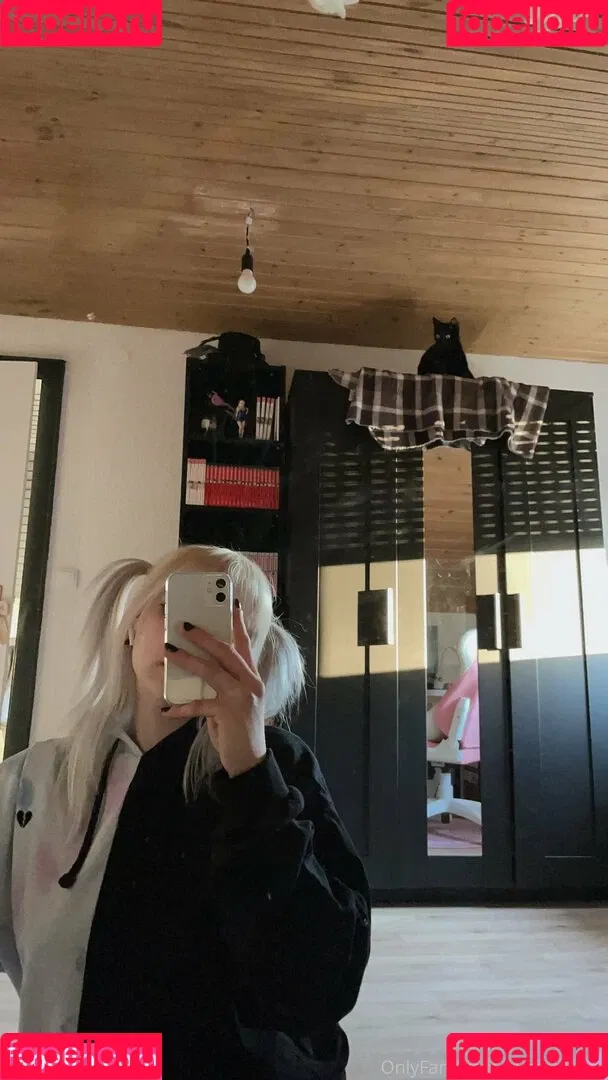 yumeblume Onlyfans Photo Gallery 