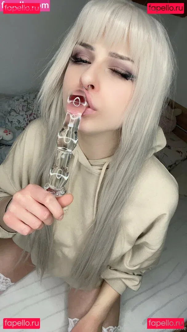 yumeblume Onlyfans Photo Gallery 