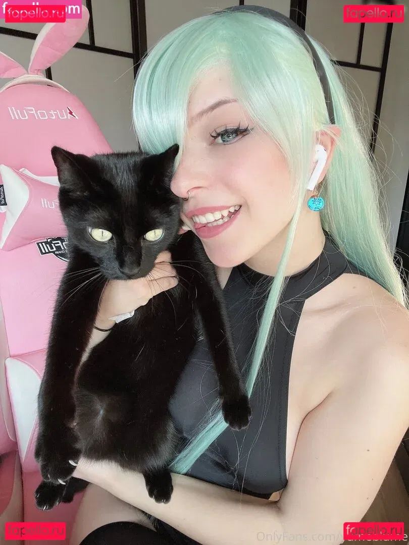 yumeblume Onlyfans Photo Gallery 