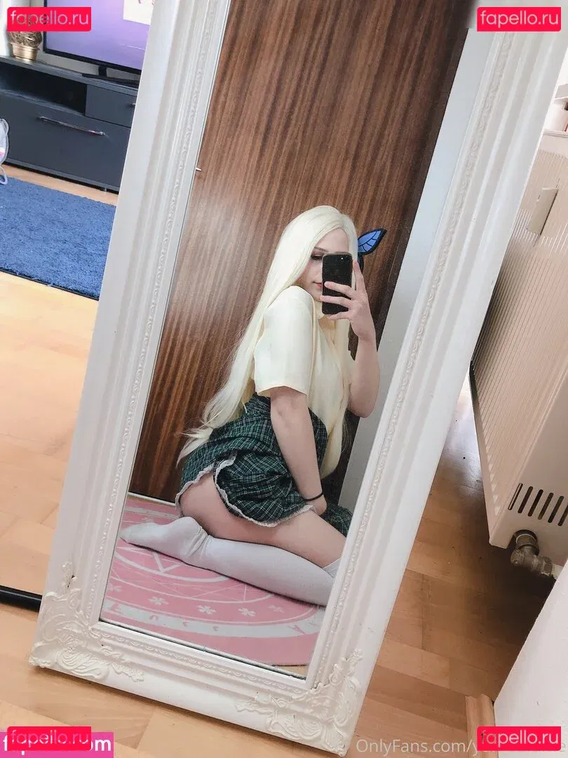 yumeblume Onlyfans Photo Gallery 