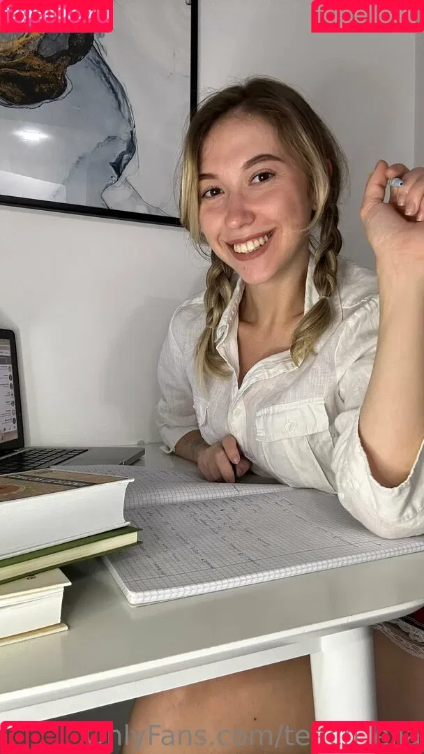 teach_ella Onlyfans Photo Gallery 