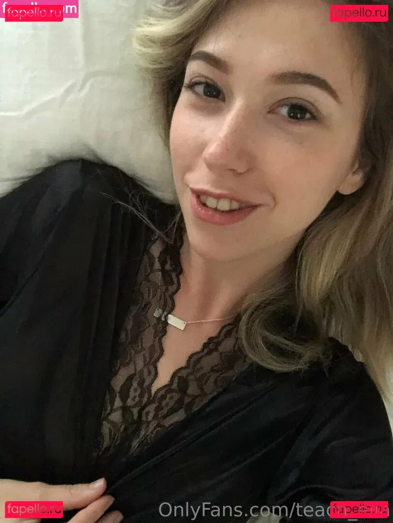 teach_ella Onlyfans Photo Gallery 