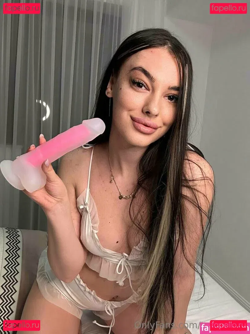 teach_ella Onlyfans Photo Gallery 