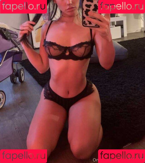 Lindsey Groll Onlyfans Photo Gallery 