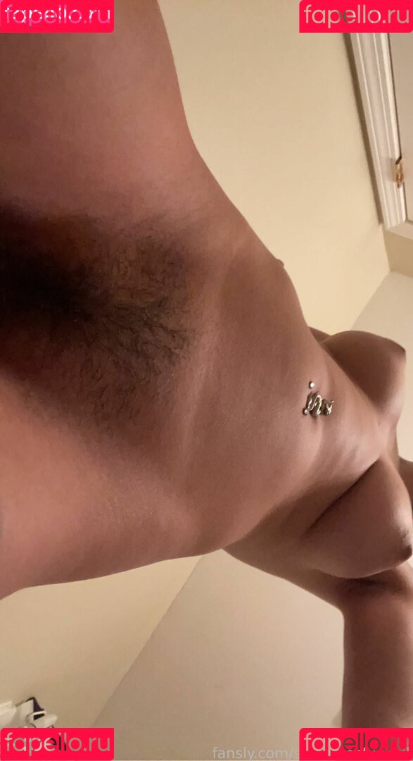 ononalani Onlyfans Photo Gallery 