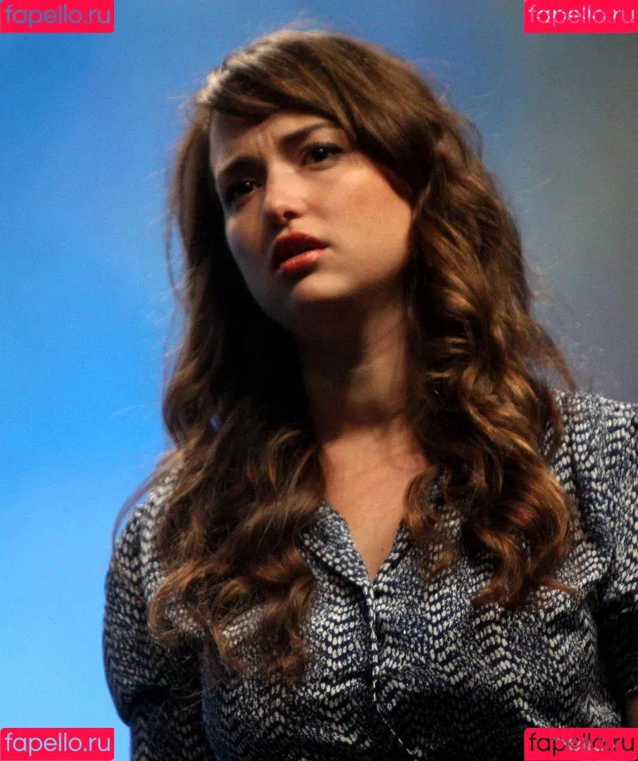 Milana Vayntrub Onlyfans Photo Gallery 