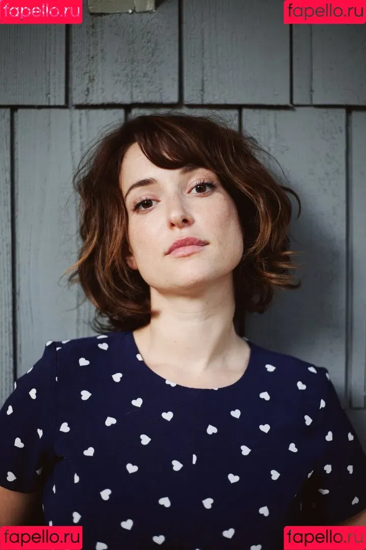 Milana Vayntrub Onlyfans Photo Gallery 