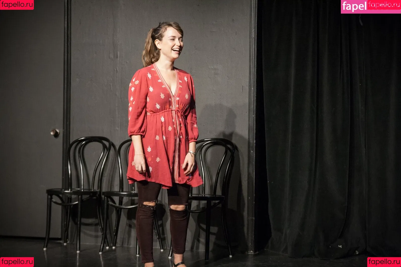Milana Vayntrub Onlyfans Photo Gallery 