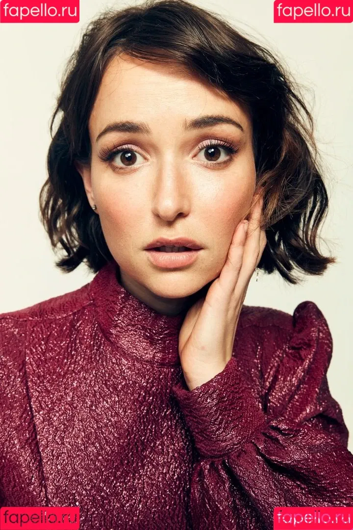 Milana Vayntrub Onlyfans Photo Gallery 