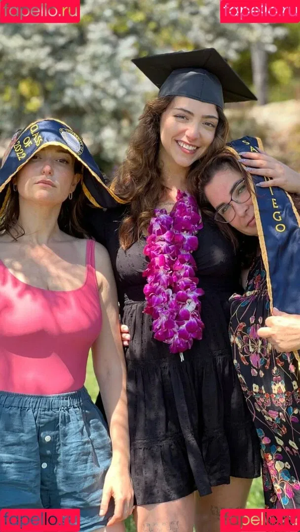 Milana Vayntrub Onlyfans Photo Gallery 