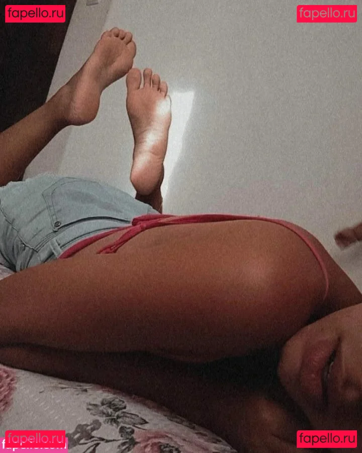 Prii_feet Onlyfans Photo Gallery 