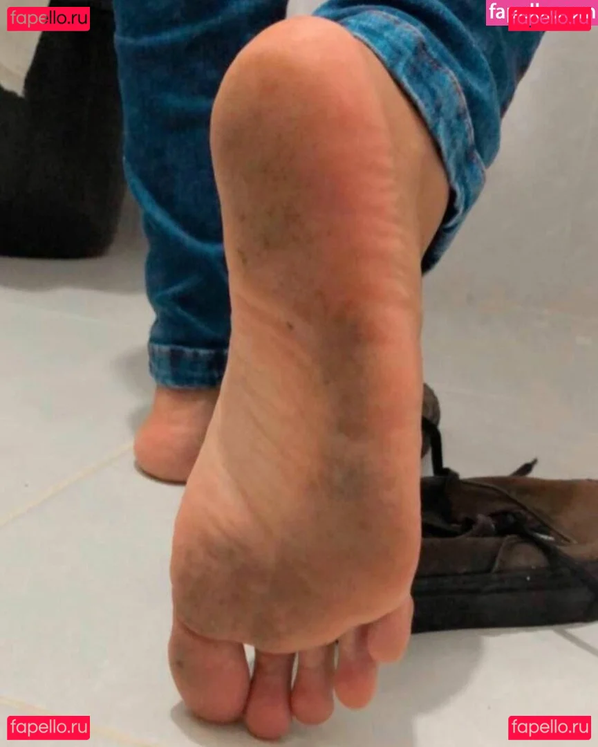 Prii_feet Onlyfans Photo Gallery 