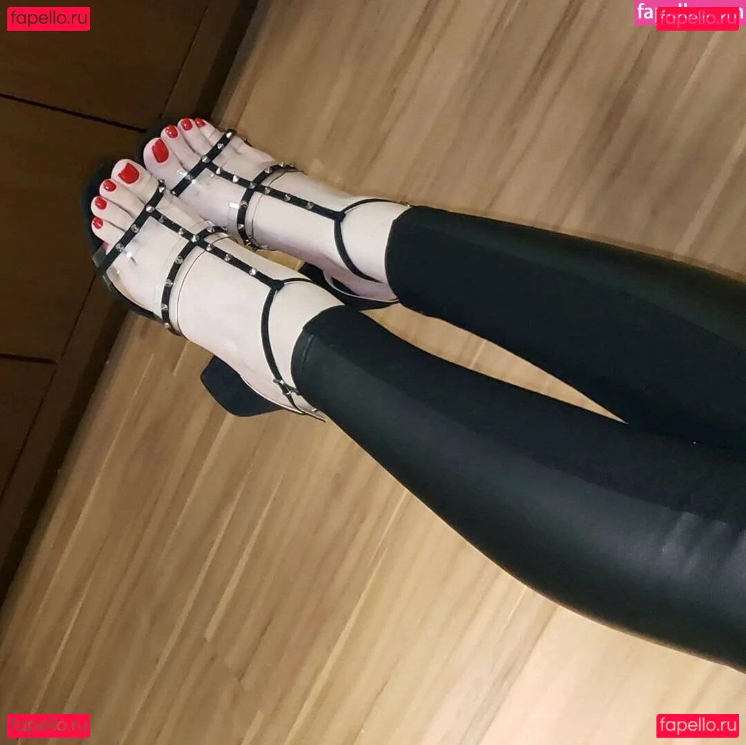 Prii_feet Onlyfans Photo Gallery 