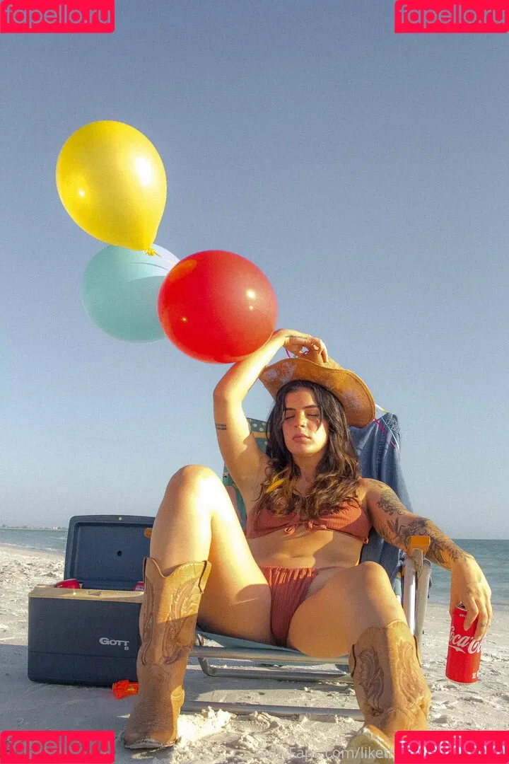 likethebugortheletter Onlyfans Photo Gallery 