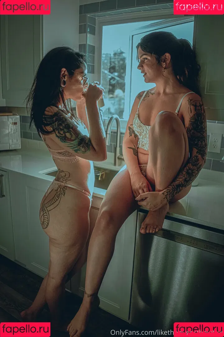 likethebugortheletter Onlyfans Photo Gallery 