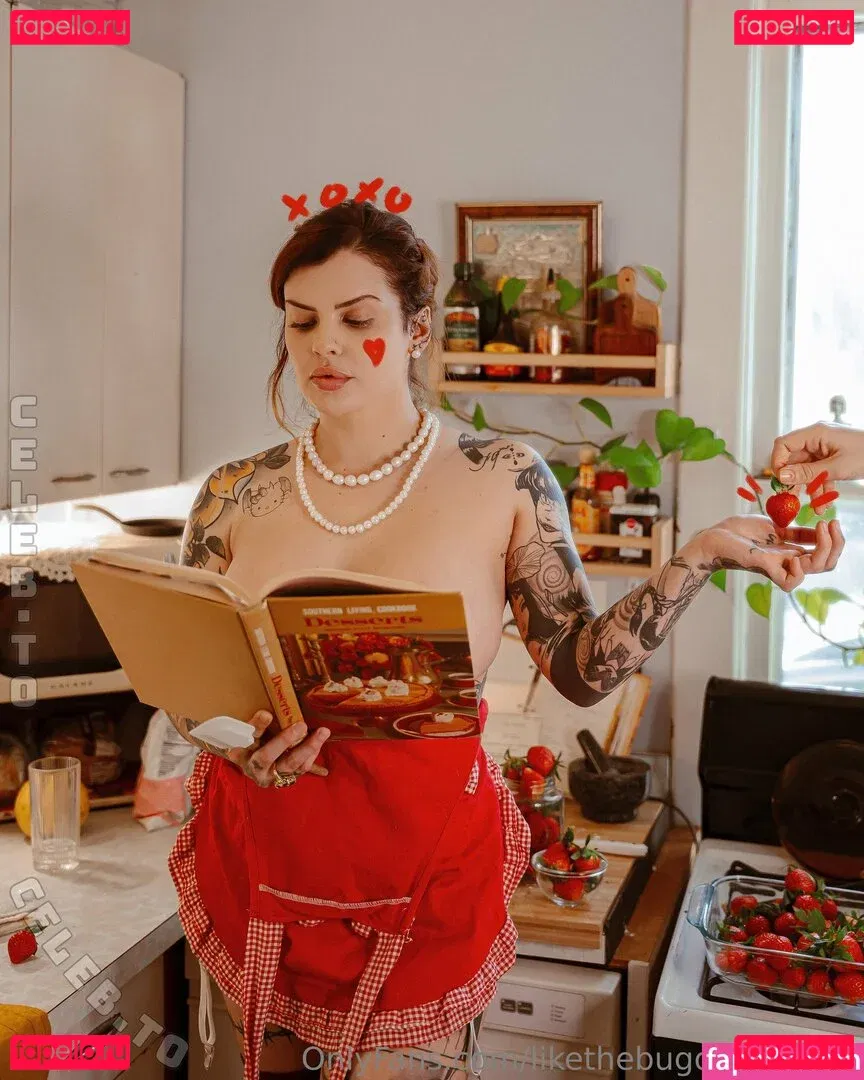 likethebugortheletter Onlyfans Photo Gallery 