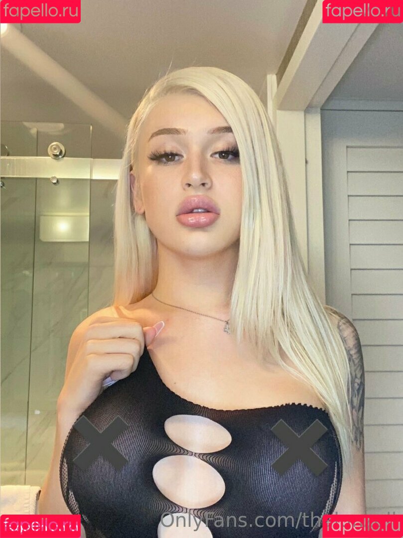 thalunzell Onlyfans Photo Gallery 