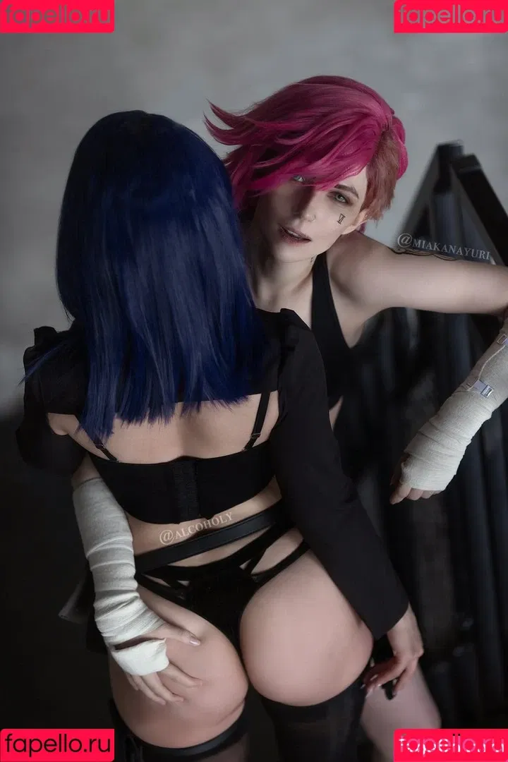 Alcololi Onlyfans Photo Gallery 