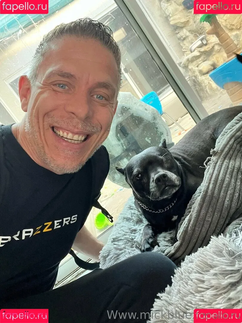 mickbluexxx Onlyfans Photo Gallery 