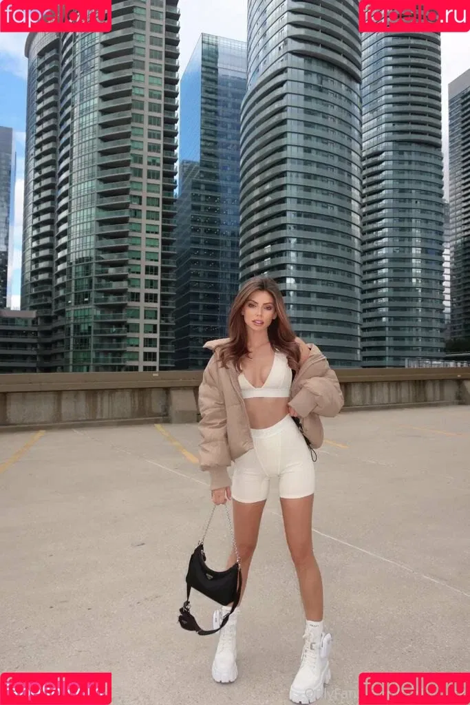 corinjclark Onlyfans Photo Gallery 