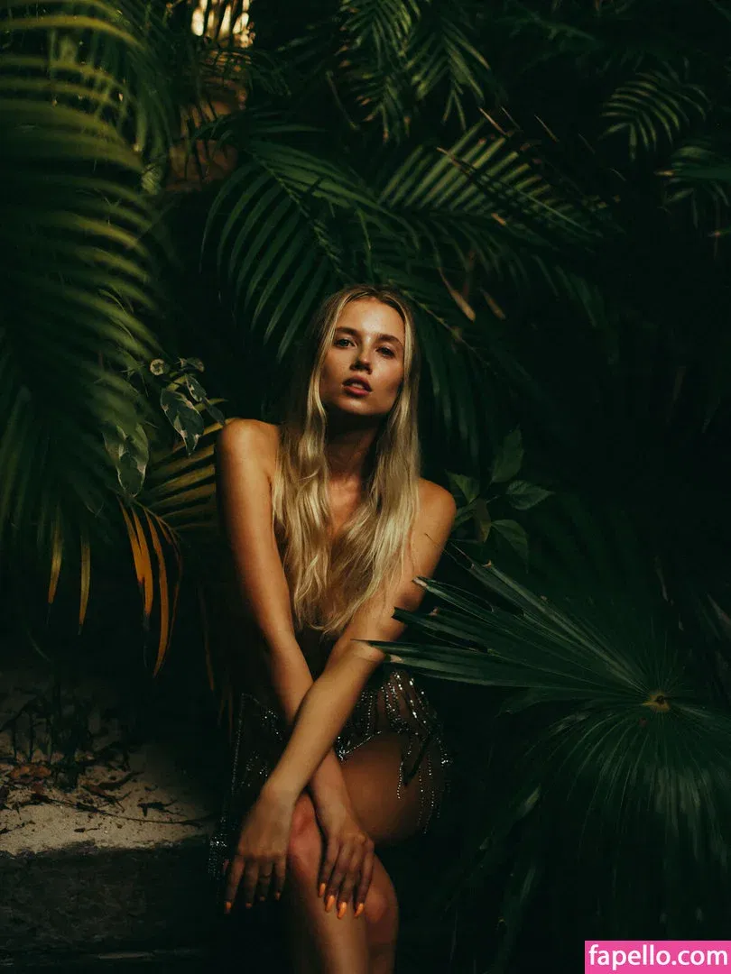 Sunkissedmag Onlyfans Photo Gallery 