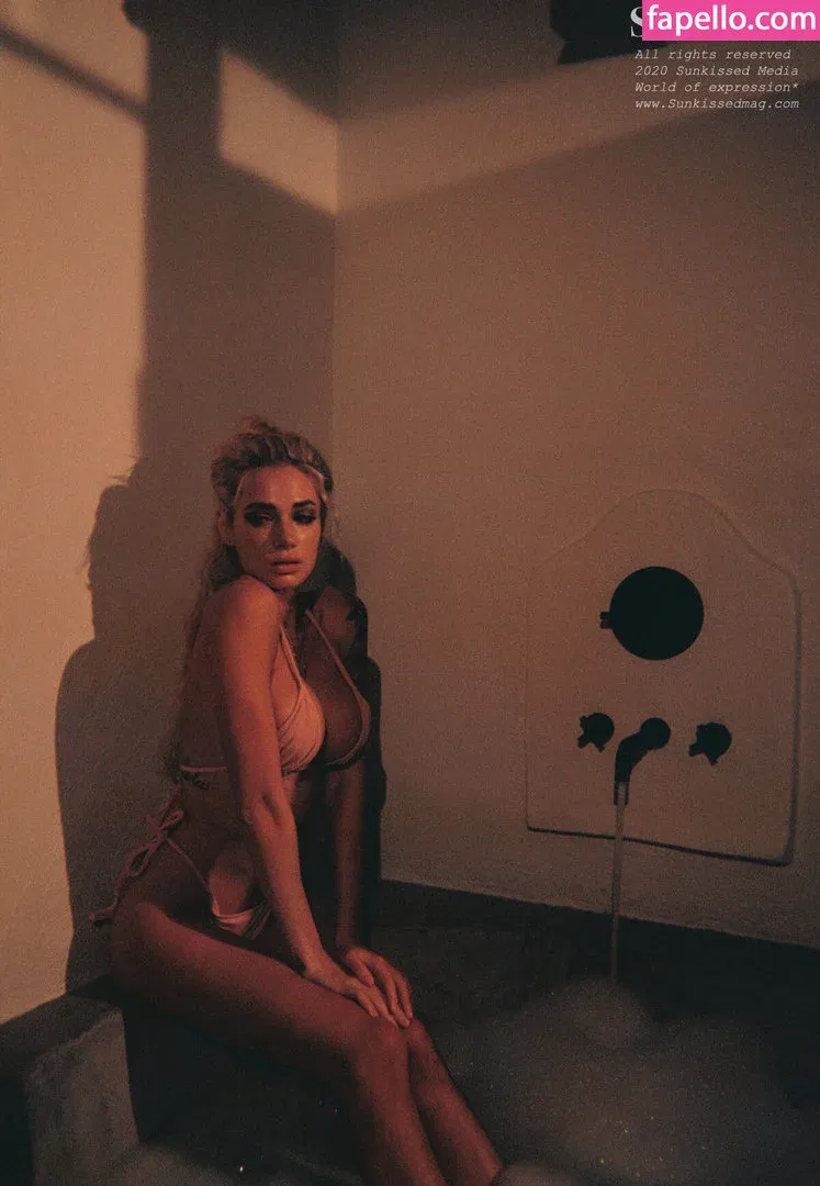 Sunkissedmag Onlyfans Photo Gallery 