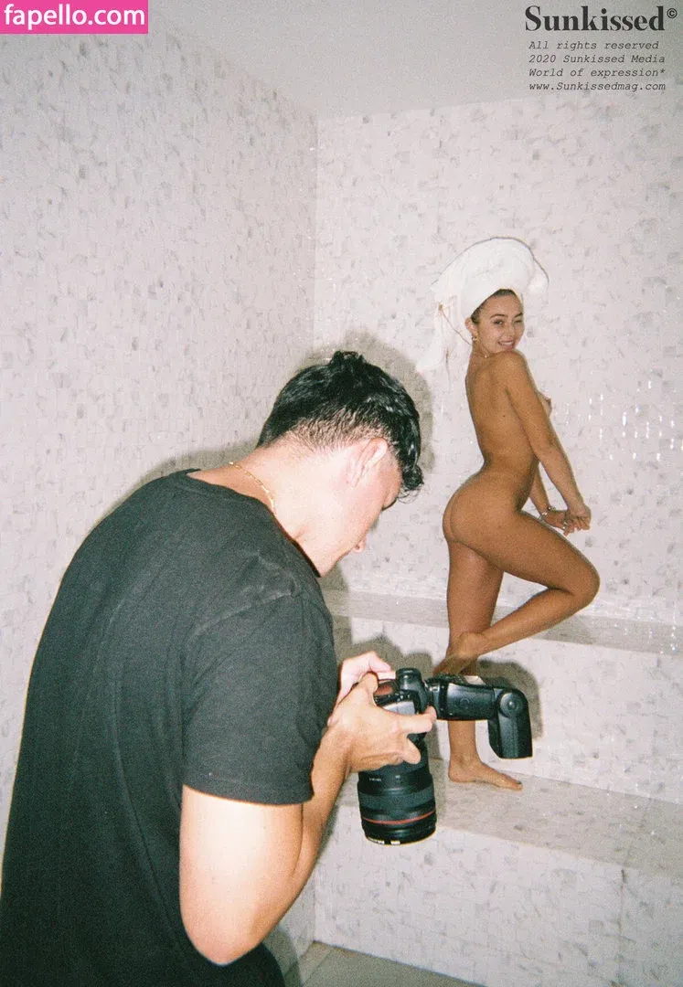 Sunkissedmag Onlyfans Photo Gallery 