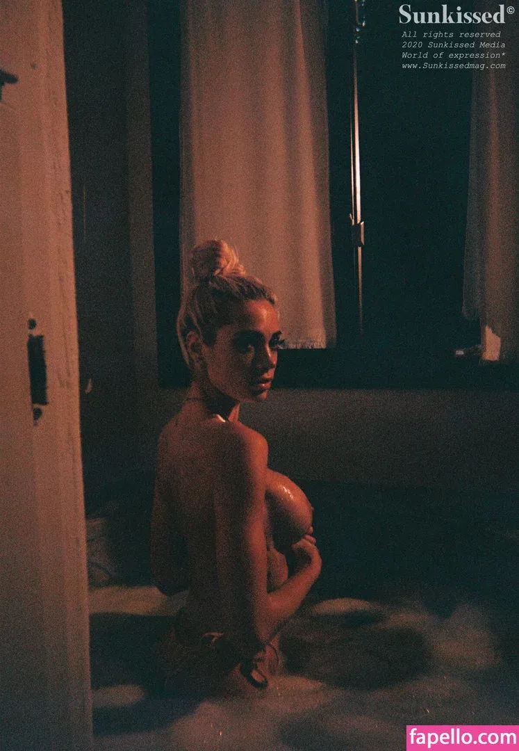 Sunkissedmag Onlyfans Photo Gallery 