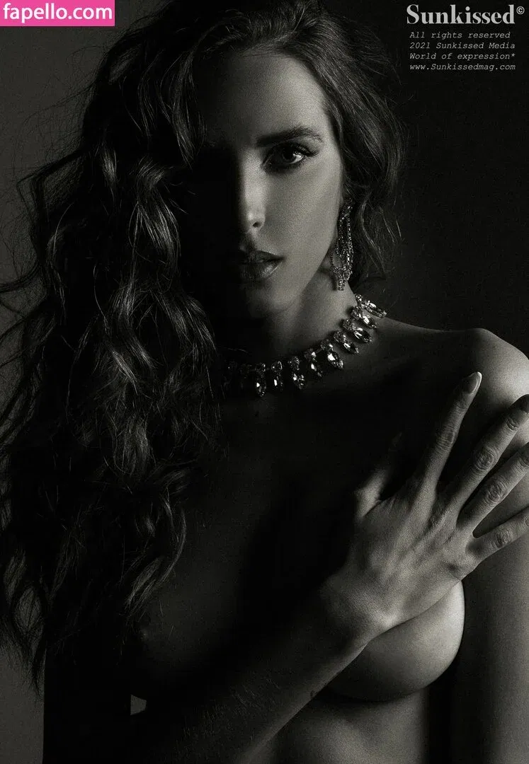 Sunkissedmag Onlyfans Photo Gallery 