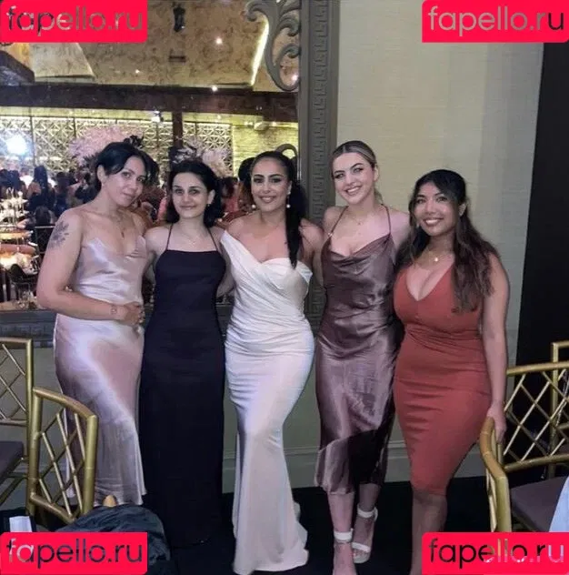 Sml.Prsn Onlyfans Photo Gallery 