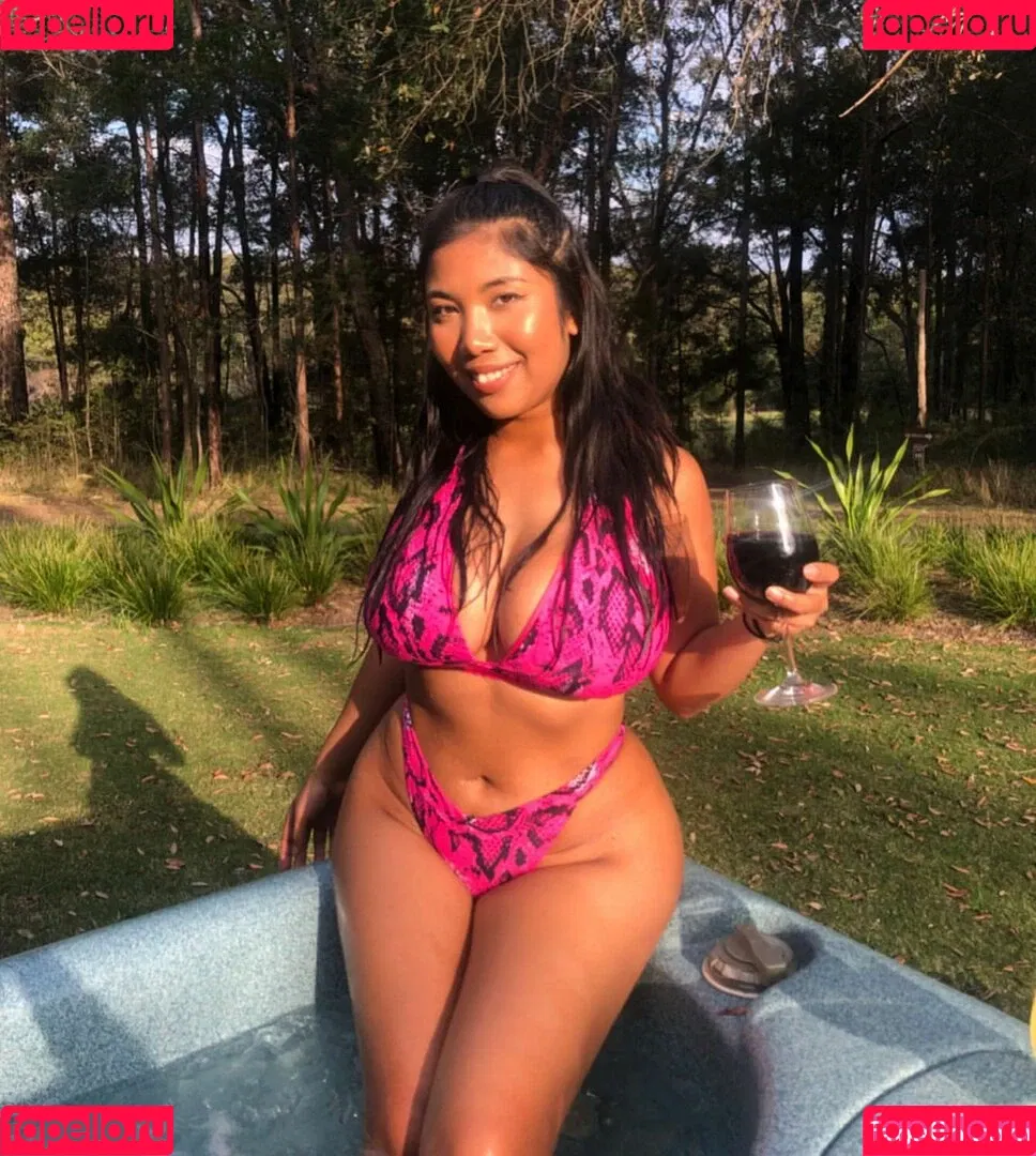 Sml.Prsn Onlyfans Photo Gallery 