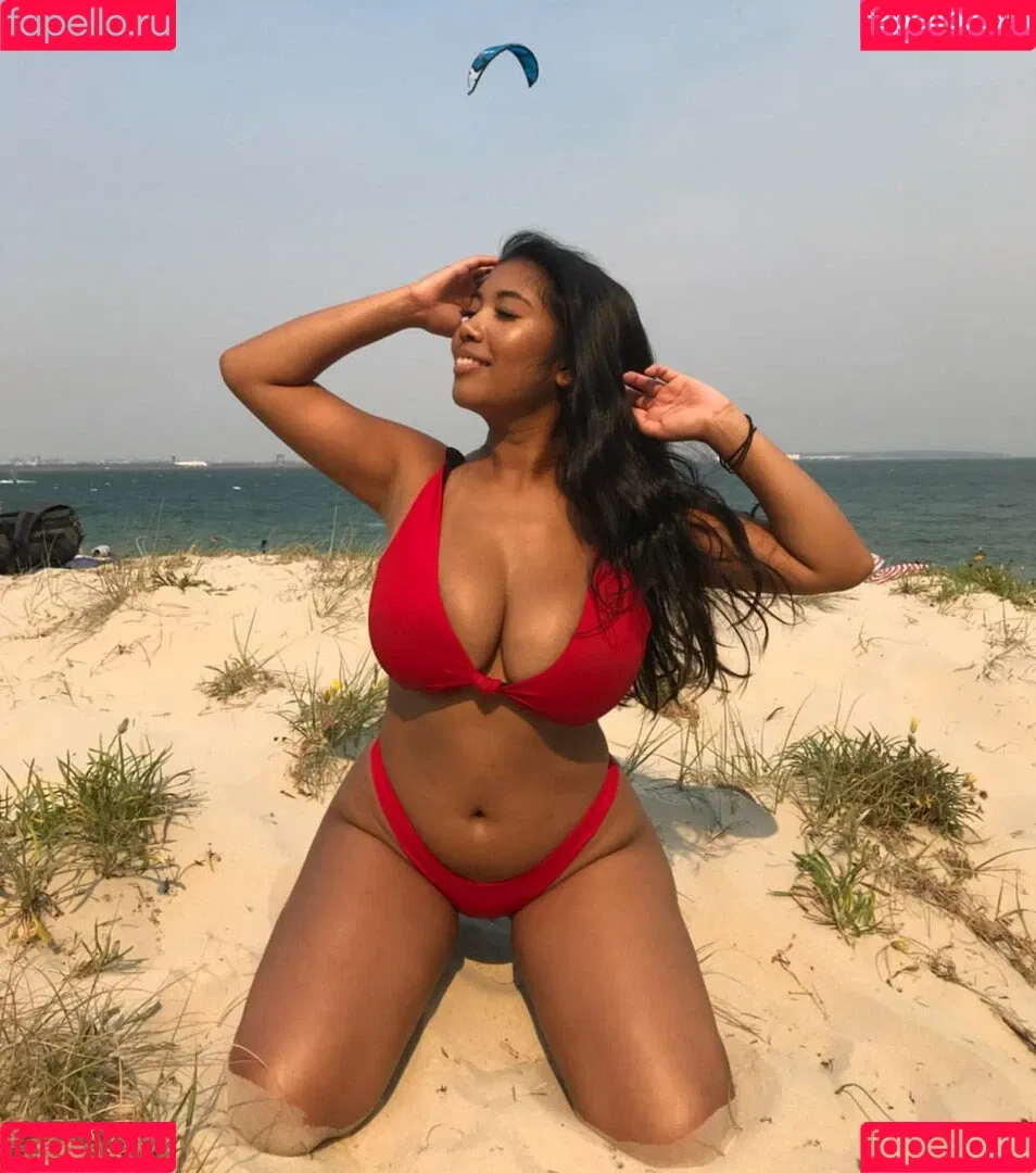 Sml.Prsn Onlyfans Photo Gallery 